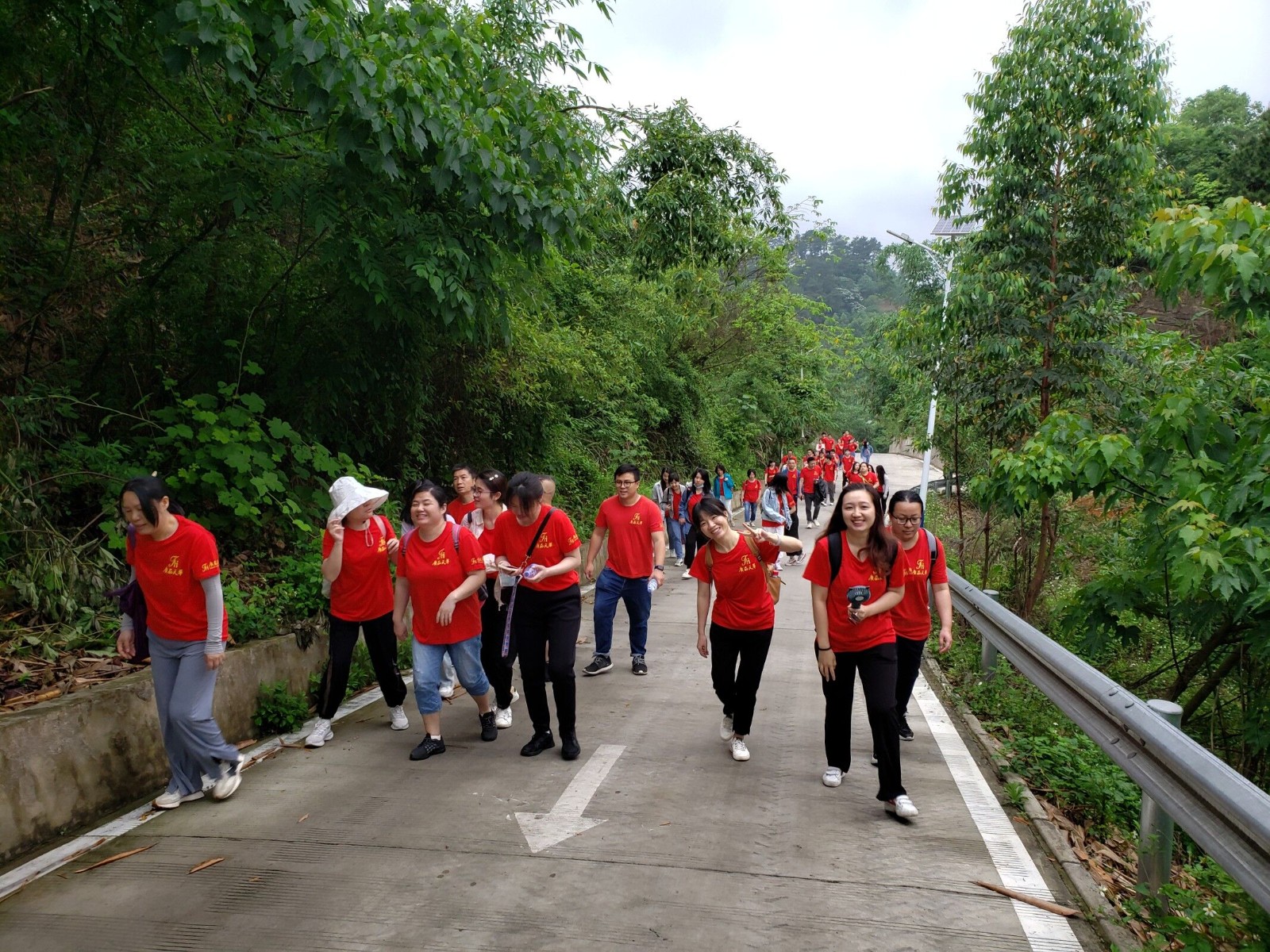 2022年螺螄粉小鎮飛行營地“美麗柳州，快樂前行”健步走活動